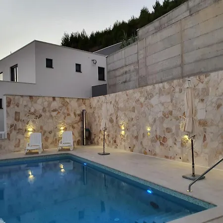 2 With Pool And Amazing Sea View * לוקבה