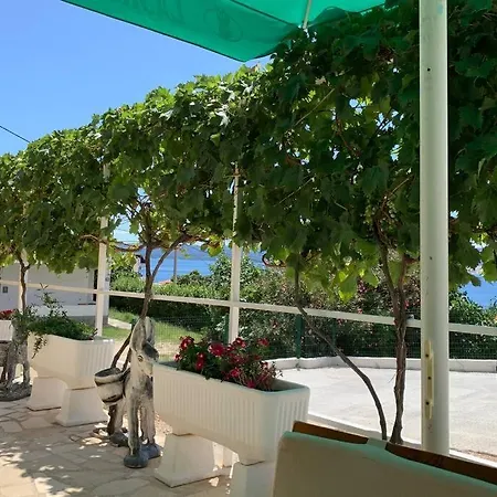 דירה 2 With Pool And Amazing Sea View לוקבה